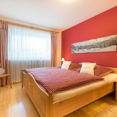 Sonnen Ferienwohnung Alpine und Sonnenwinkel in Obermaiselstein, 4 Sterne Klassifiziert, WLAN gratis, großer Balkon mit Bergsicht, ruhig und doch zentral gelegen, tolle neu renovierte Ferienwohnung mit separaten Schlafzimmer, Brötchenservice, Parkpla Exterior foto
