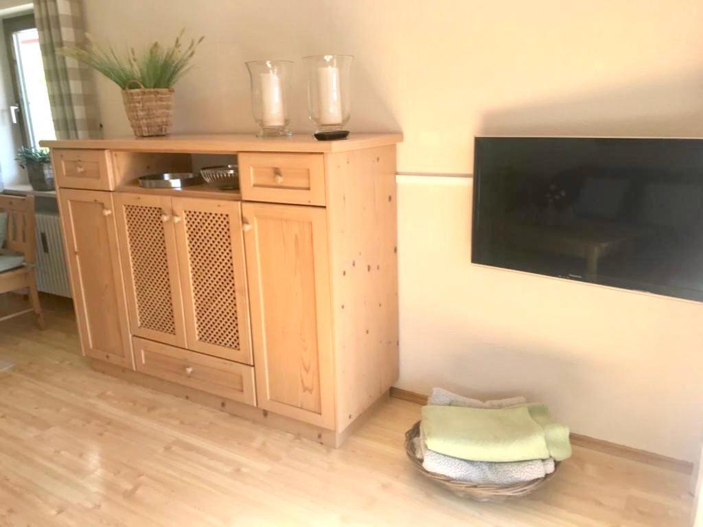 Sonnen Ferienwohnung Alpine und Sonnenwinkel in Obermaiselstein, 4 Sterne Klassifiziert, WLAN gratis, großer Balkon mit Bergsicht, ruhig und doch zentral gelegen, tolle neu renovierte Ferienwohnung mit separaten Schlafzimmer, Brötchenservice, Parkpla Exterior foto